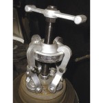 Extractor universal pentru butuci de roți KUKKO