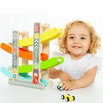 Pistă din lemn cu rampe pentru mașini Moltó