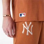 Tricou Sport cu Mânecă Scurtă New Era LEAGUE ESSNTLS LC OS TEE NEYYAN 60435552 Maro (XL)