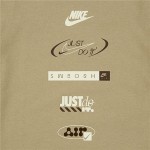 Tricou cu Mânecă Scurtă pentru Copii Nike Brandmark Stack Bej