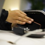 Seif portabil cu cablu de securitate Master Lock 5900EURD Negru ABS 6 x 12,9 x 24 cm