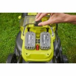 Mașină de tuns iarba Ryobi RY18LMX40C-240