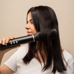 Perie Multifuncțională Ionică pentru Uscare și Coafare cu Tehnologie Coanda și 7 Accesorii Wavify InnovaGoods