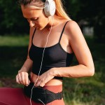 Waterfly Riñonera Sport 3.0 Neagră Unisex Licra 1L cu Reflectoare și Ieșire Căști