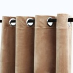 vidaXL Draperii opace cu inele, 2 buc., bej,140 x 245 cm, catifea vidaXL Draperii opace cu inele, 2 buc., bej,140 x 245 cm, catifea