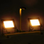 vidaXL Proiector cu LED și mâner, 2x50 W, alb cald vidaXL Proiector cu LED și mâner, 2x50 W, alb cald