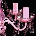 Lustră roz de cristal artificial cu 5 becuri Lustră roz de cristal artificial cu 5 becuri