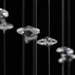 vidaXL Lustră albă cu mărgele de cristal din sticlă 8xG9 29 cm vidaXL Lustră albă cu mărgele de cristal din sticlă 8xG9 29 cm