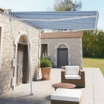 vidaXL Copertină autonomă retractabilă automat albastru&alb 300x250 cm vidaXL Copertină autonomă retractabilă automat albastru&alb 300x250 cm