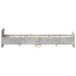 vidaXL Cadru de pat cu tăblie la cap/picioare, gri beton, 135x190 cm