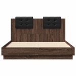 vidaXL Cadru de pat cu tăblie, stejar maro, 135x190 cm, lemn prelucrat vidaXL Cadru de pat cu tăblie, stejar maro, 135x190 cm, lemn prelucrat