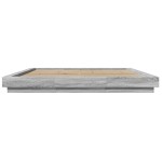 vidaXL Cadru de pat cu lumini LED gri sonoma 200x200 cm lemn prelucrat vidaXL Cadru de pat cu lumini LED gri sonoma 200x200 cm lemn prelucrat