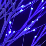 vidaXL Pom Crăciun 200 LED-uri albastru 2,2 m salcie interior/exterior vidaXL Pom Crăciun 200 LED-uri albastru 2,2 m salcie interior/exterior
