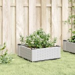 vidaXL Jardinieră de grădină cu țăruși, alb, 42,5x42,5x28,5 cm, PP vidaXL Jardinieră de grădină cu țăruși, alb, 42,5x42,5x28,5 cm, PP