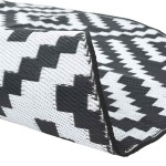 vidaXL Covor de exterior, ARAKIL alb și negru, Ø120 cm, PP vidaXL Covor de exterior, ARAKIL alb și negru, Ø120 cm, PP