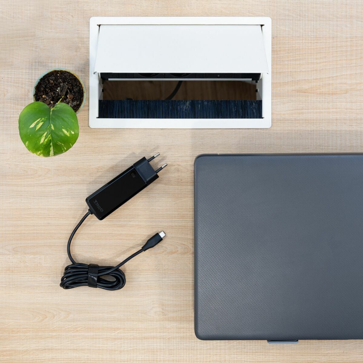 Încărcător pentru Laptop TooQ TQLC-USBCGAN65PD-C 65 W
