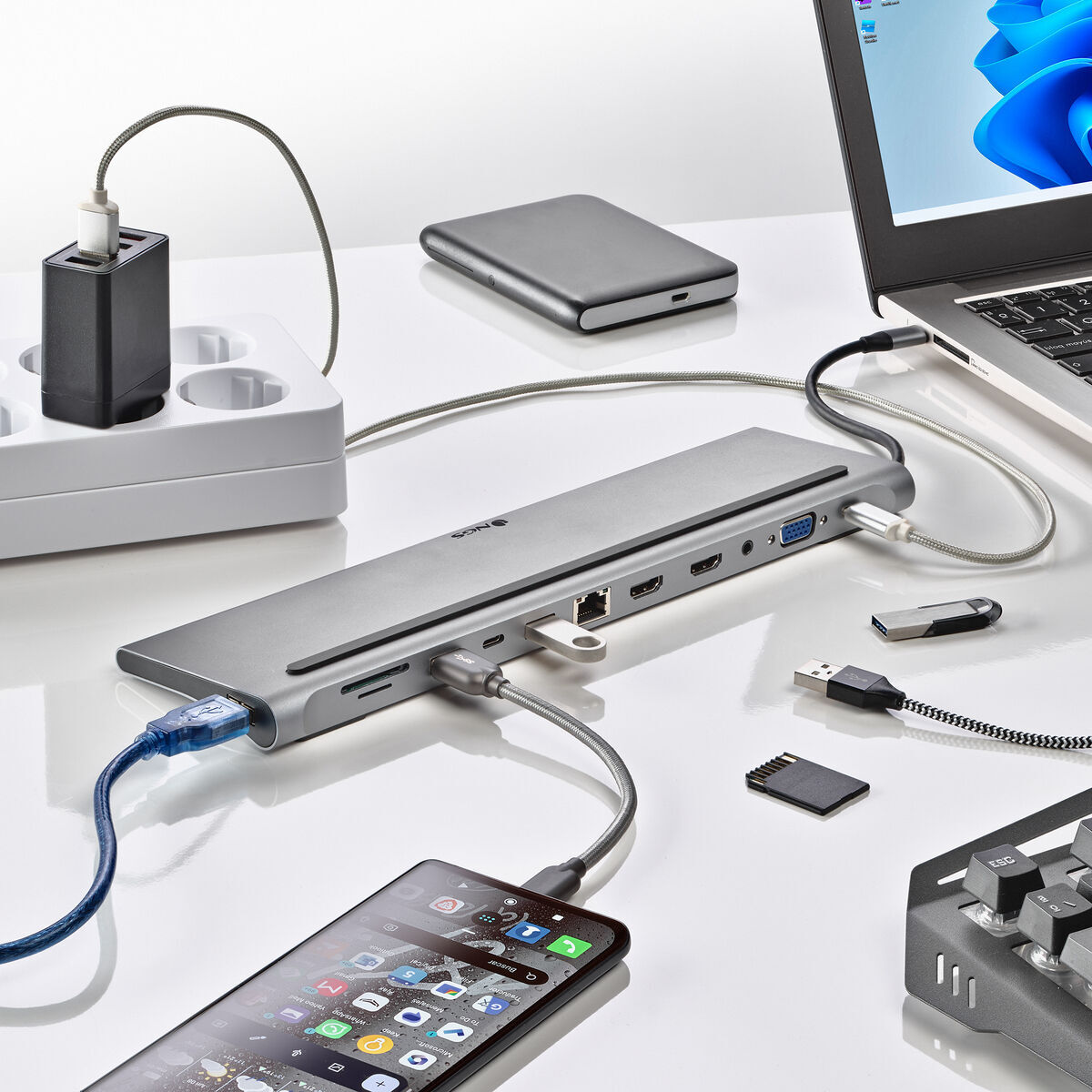 Hub USB NGS WONDERDOCK12 Gri Argintiu