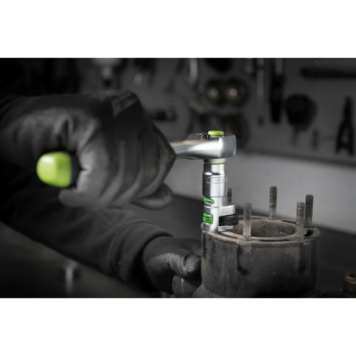 Extractor de șuruburi KUKKO