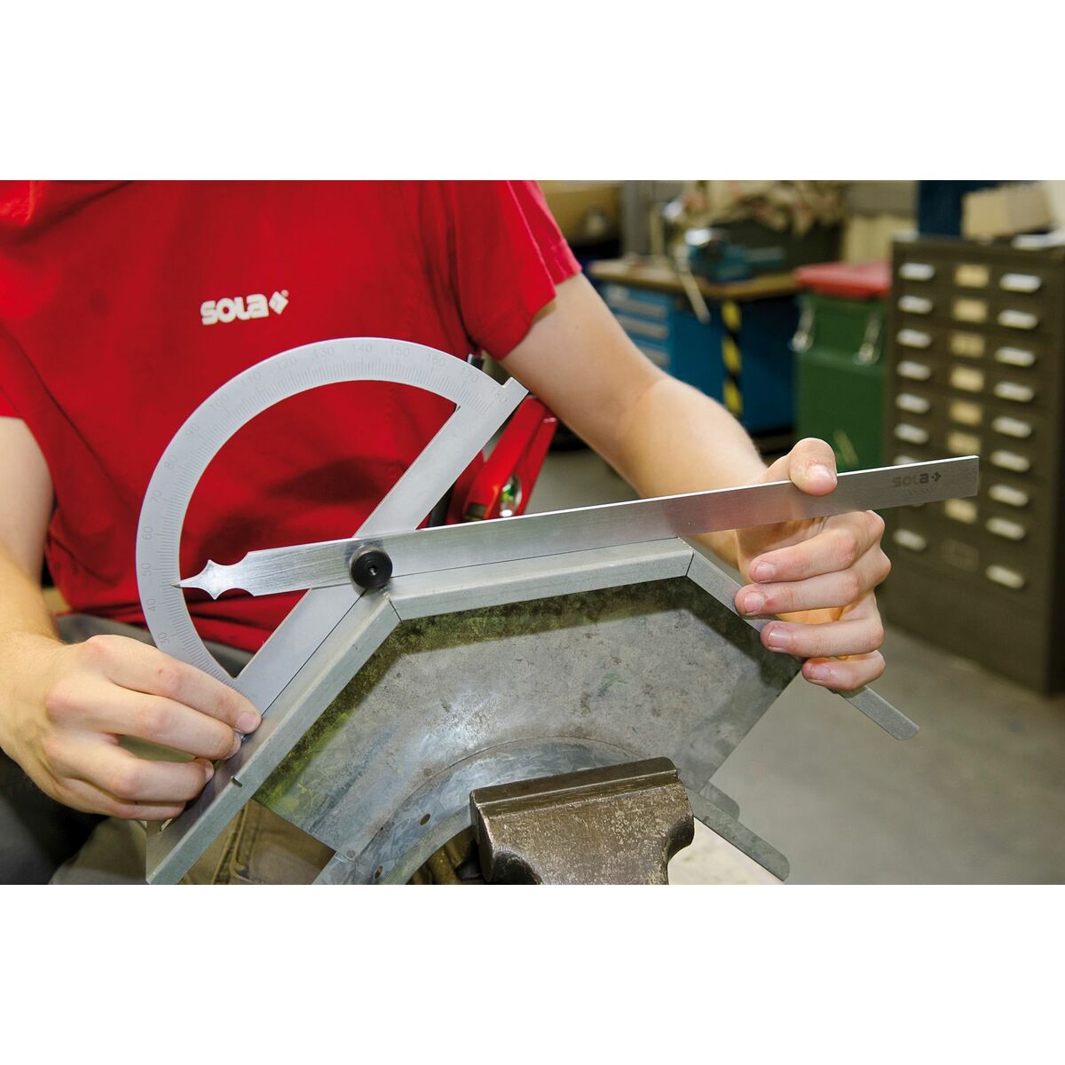 Racor de unghiuri SOLA GR