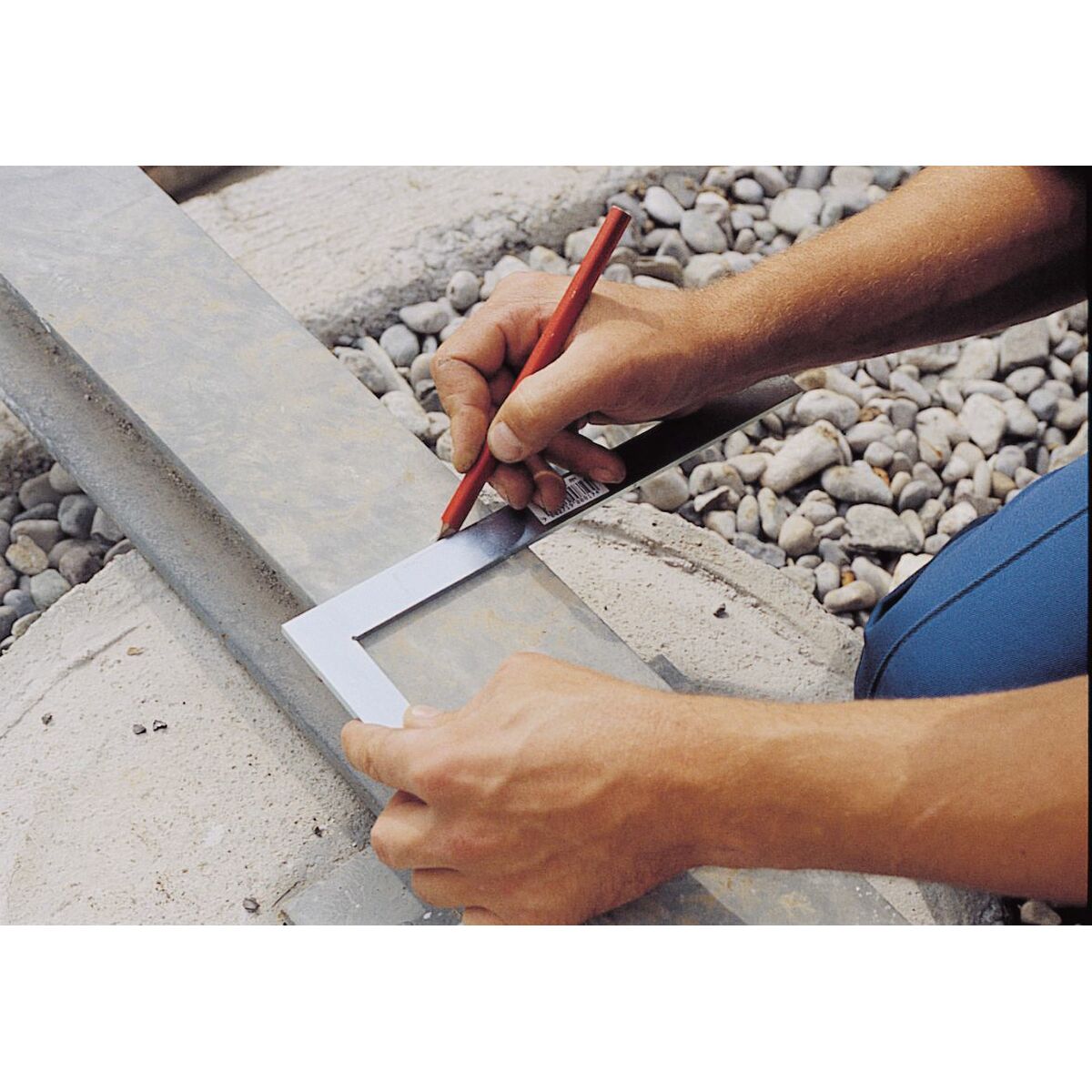 Echerul lăcătușului SOLA SW 150 x 100 mm