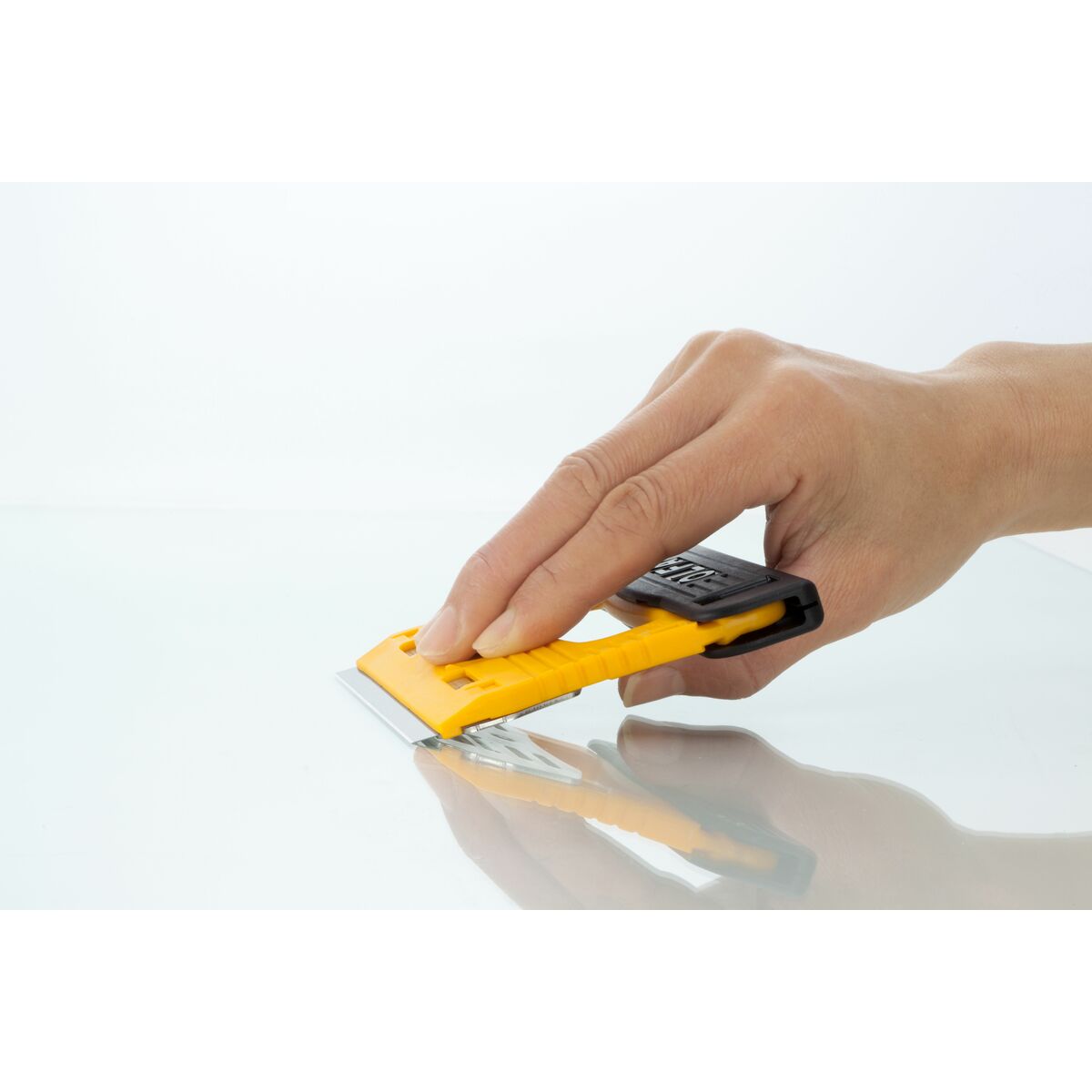 Răzuitor cu lamă Olfa Sticlă