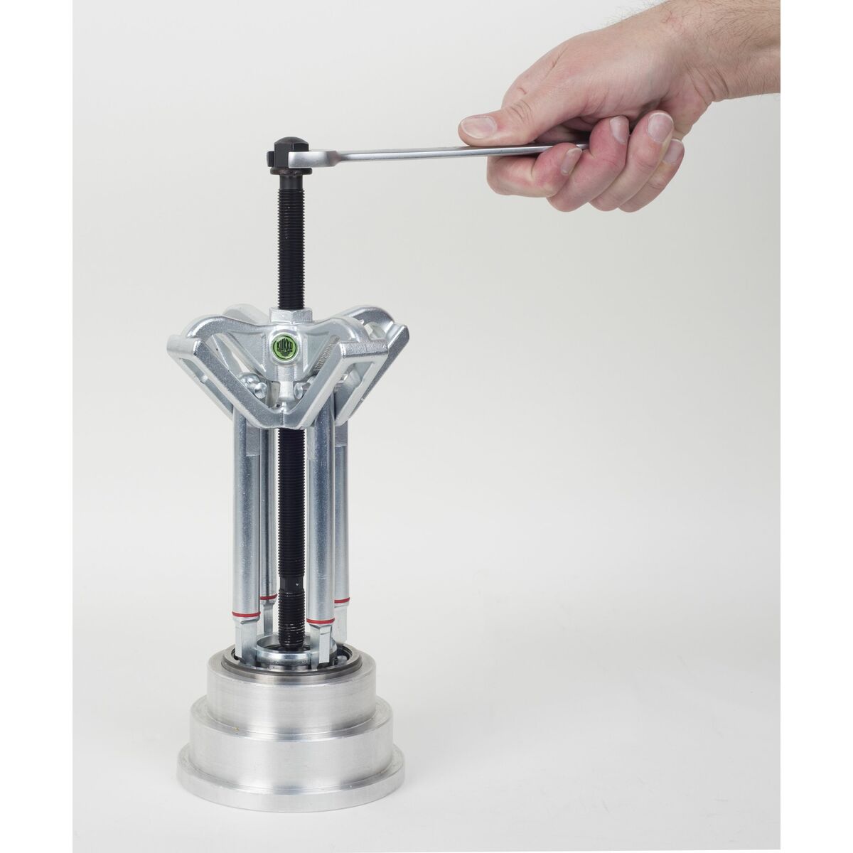 Extractor de rulmenți KUKKO