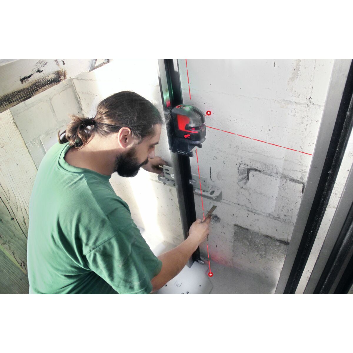 Nivel laser cu puncte Leica Geosystems P5 ± 0,2 MM/M 30 m