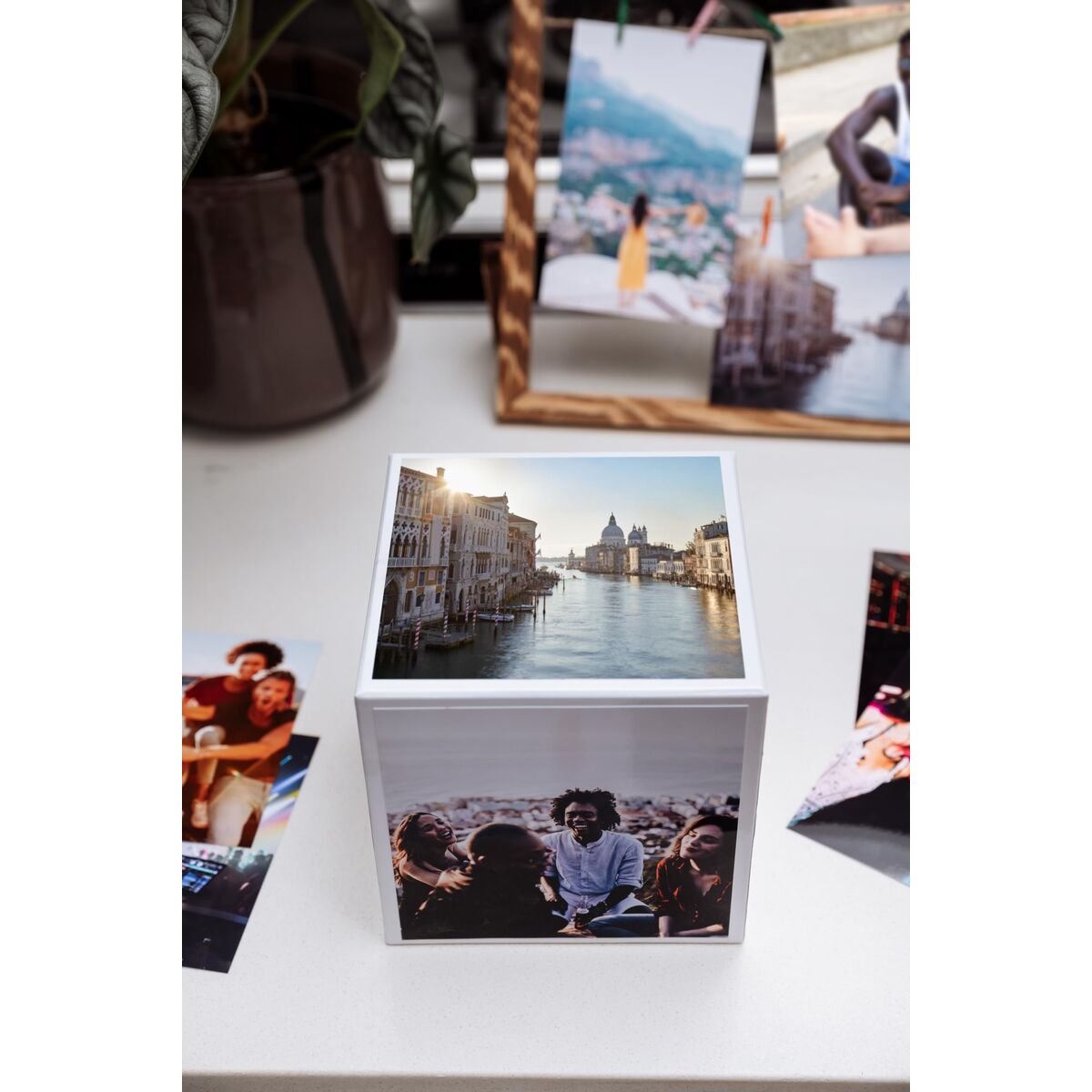 Hârtie Fotografică Lucioasă Canon 2311B075 5 x 5 cm 40 Frunze 40 Piese (40 Unități)