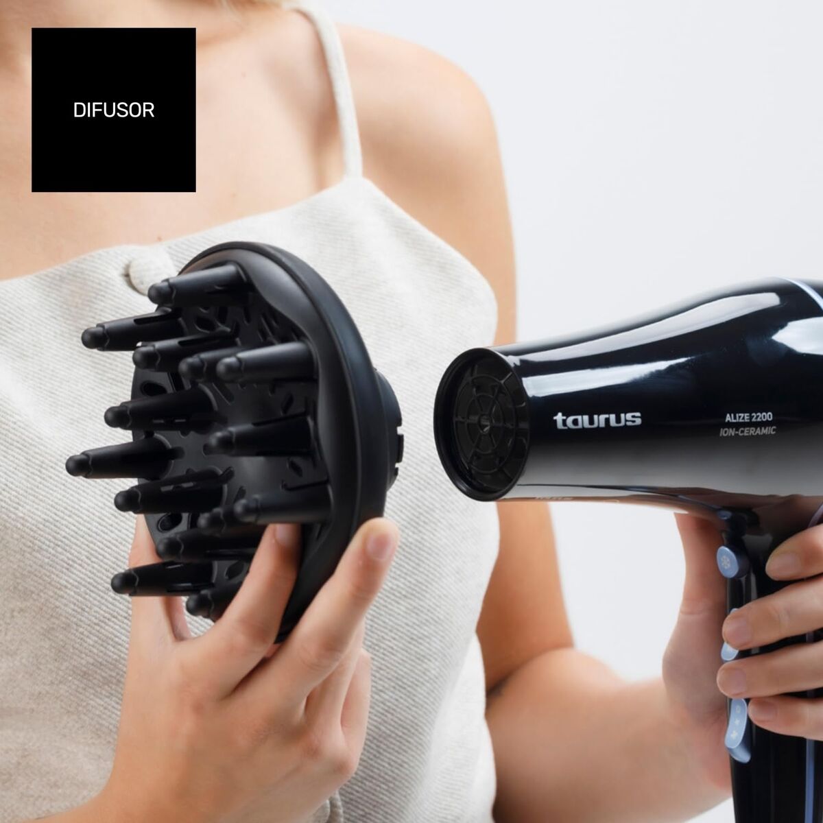 Uscător de Păr Taurus 900120 Negru 2200 W