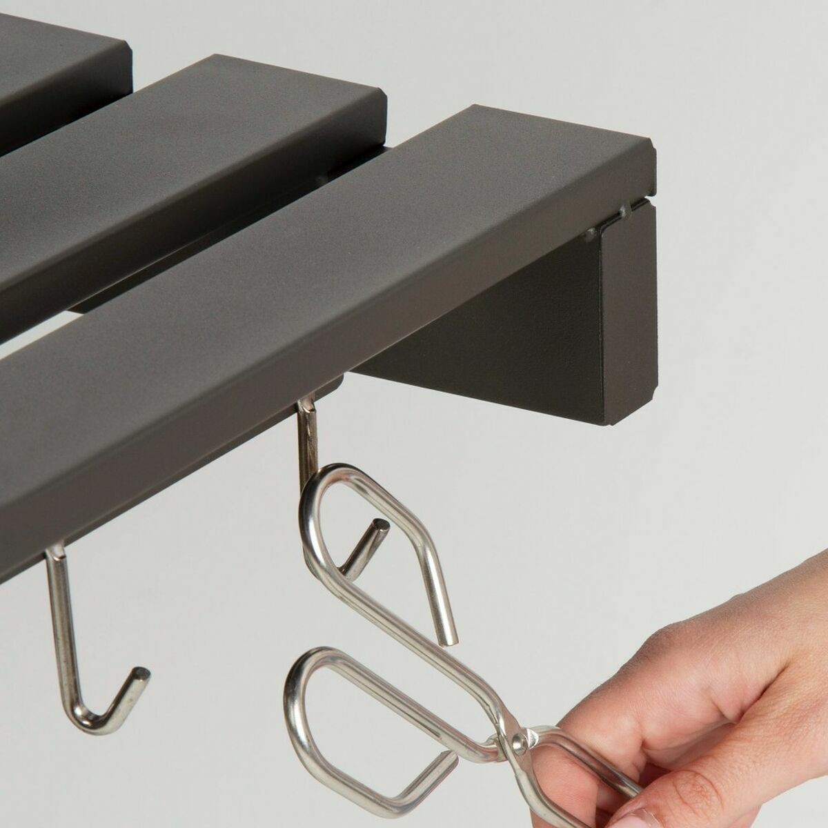 Grătar pe Cărbuni cu Capac și Roți Aktive 102 x 65 x 104 cm