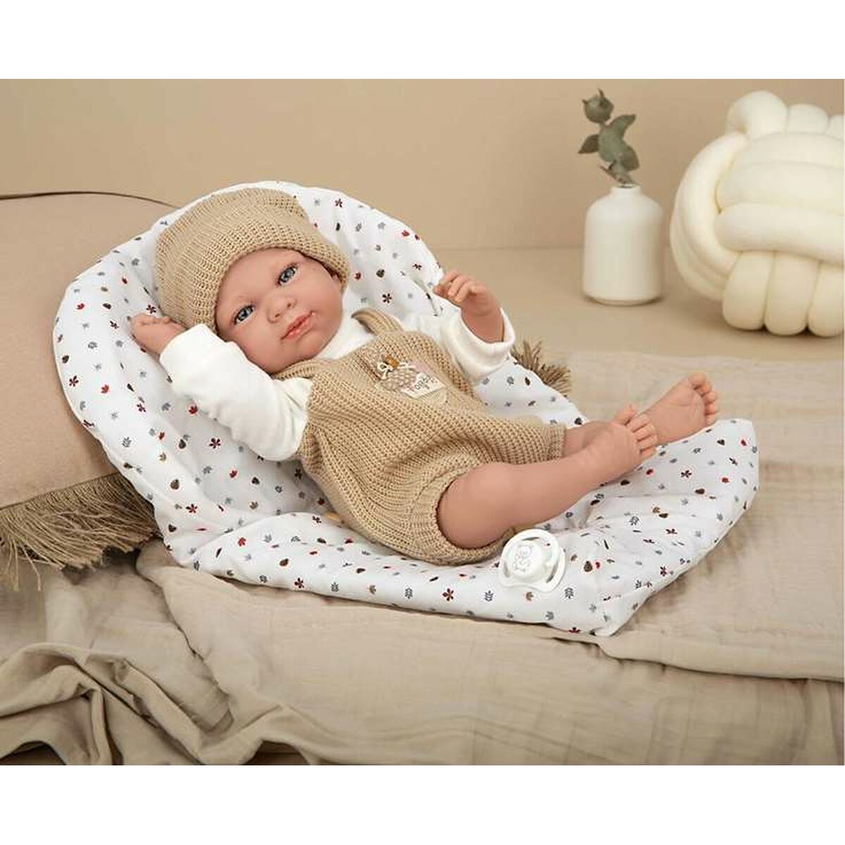 Păpușă bebeluș Arias 40 cm