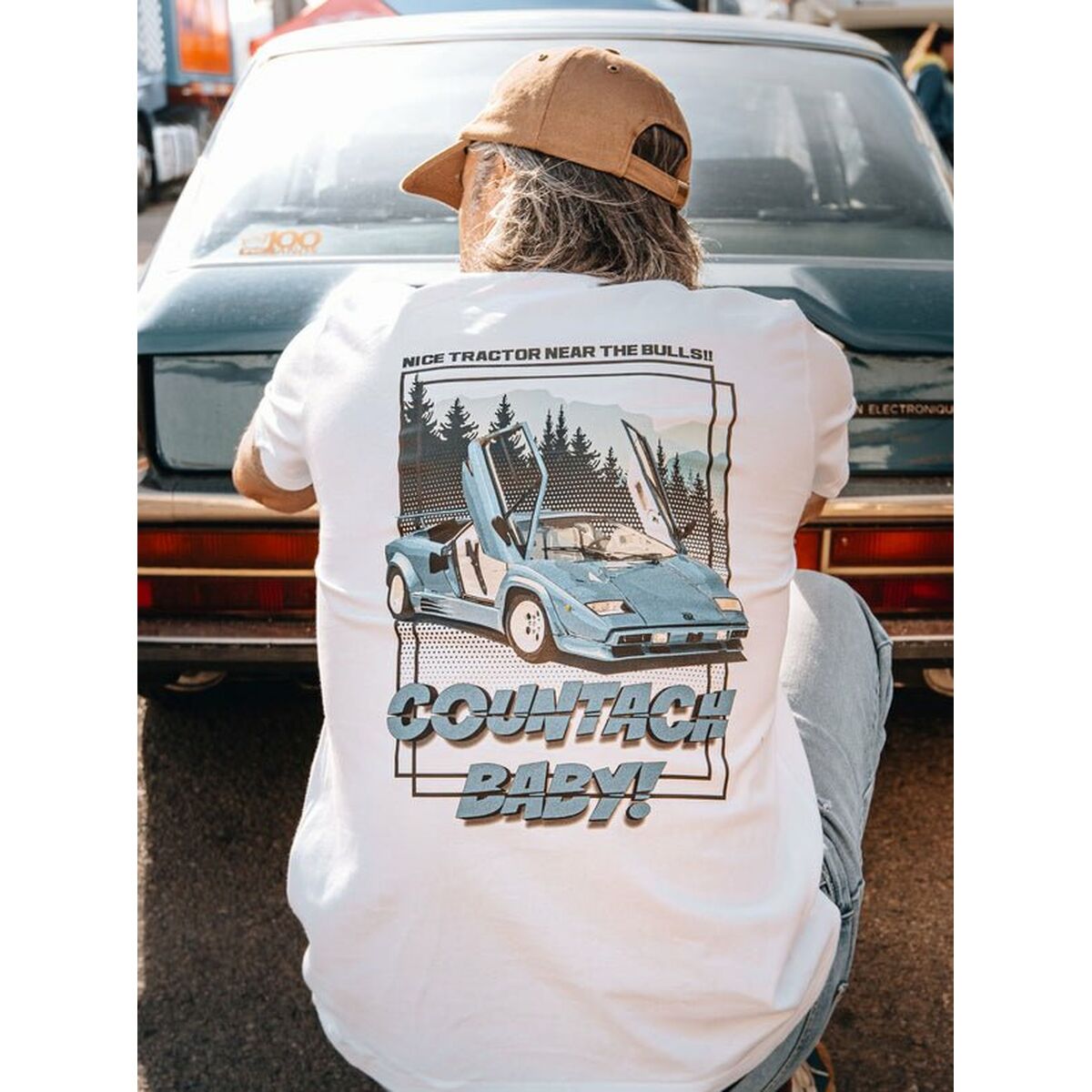 Tricou cu Mânecă Scurtă Bărbați RADIKAL Nice Tractor Near the Bull XL Alb