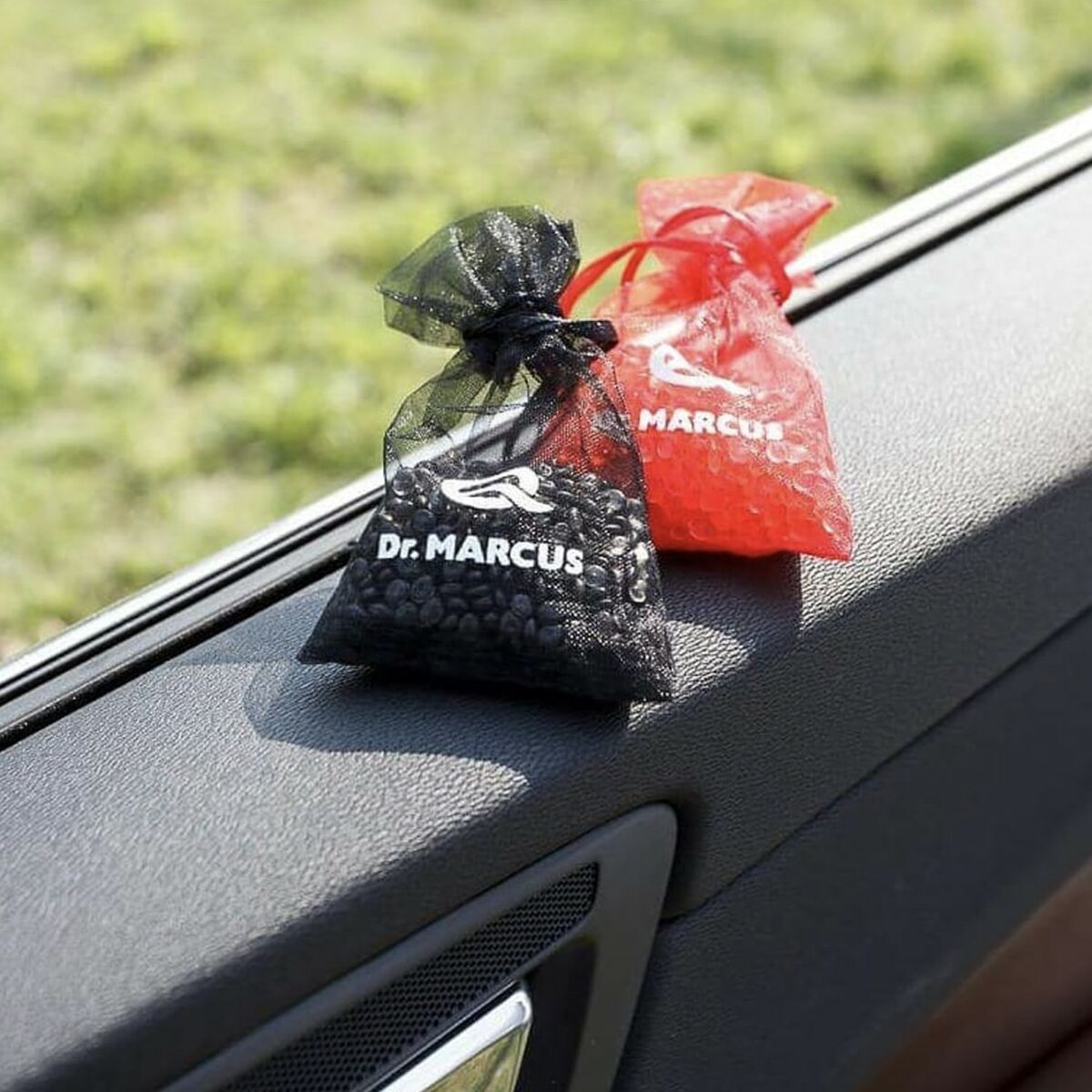 Odorizant pentru Mașină Dr Marcus Fresh Bag Fructe Roșii Parfum Geantă mică