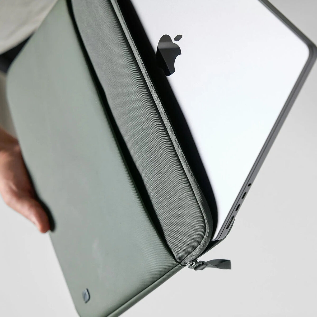 Husă pentru Laptop Incase INCO400718-SIV Kaki