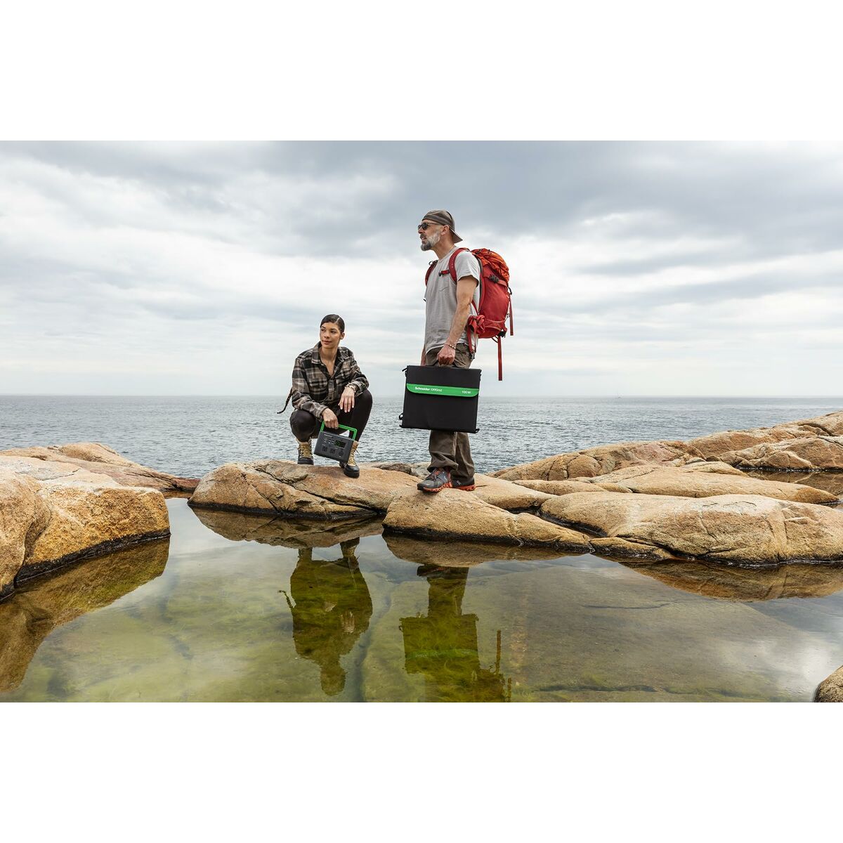 Sistem de Alimentare Neîntreruptă Interactiv APC PSP100