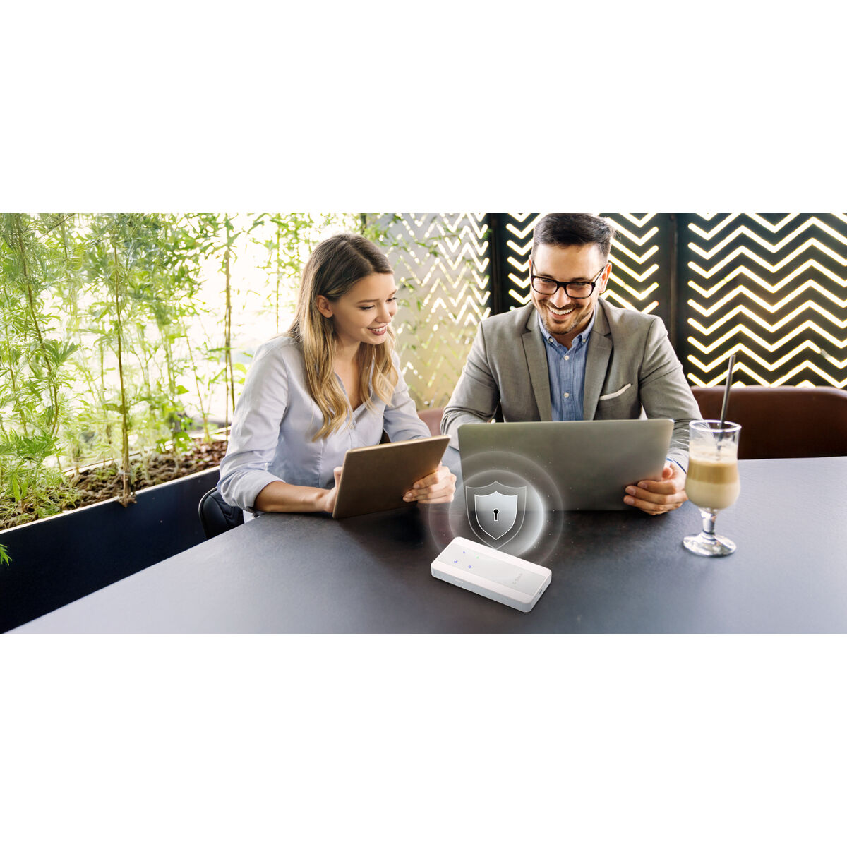 Router D-Link F518 Alb Wi-Fi 6 GHz USB USB-C