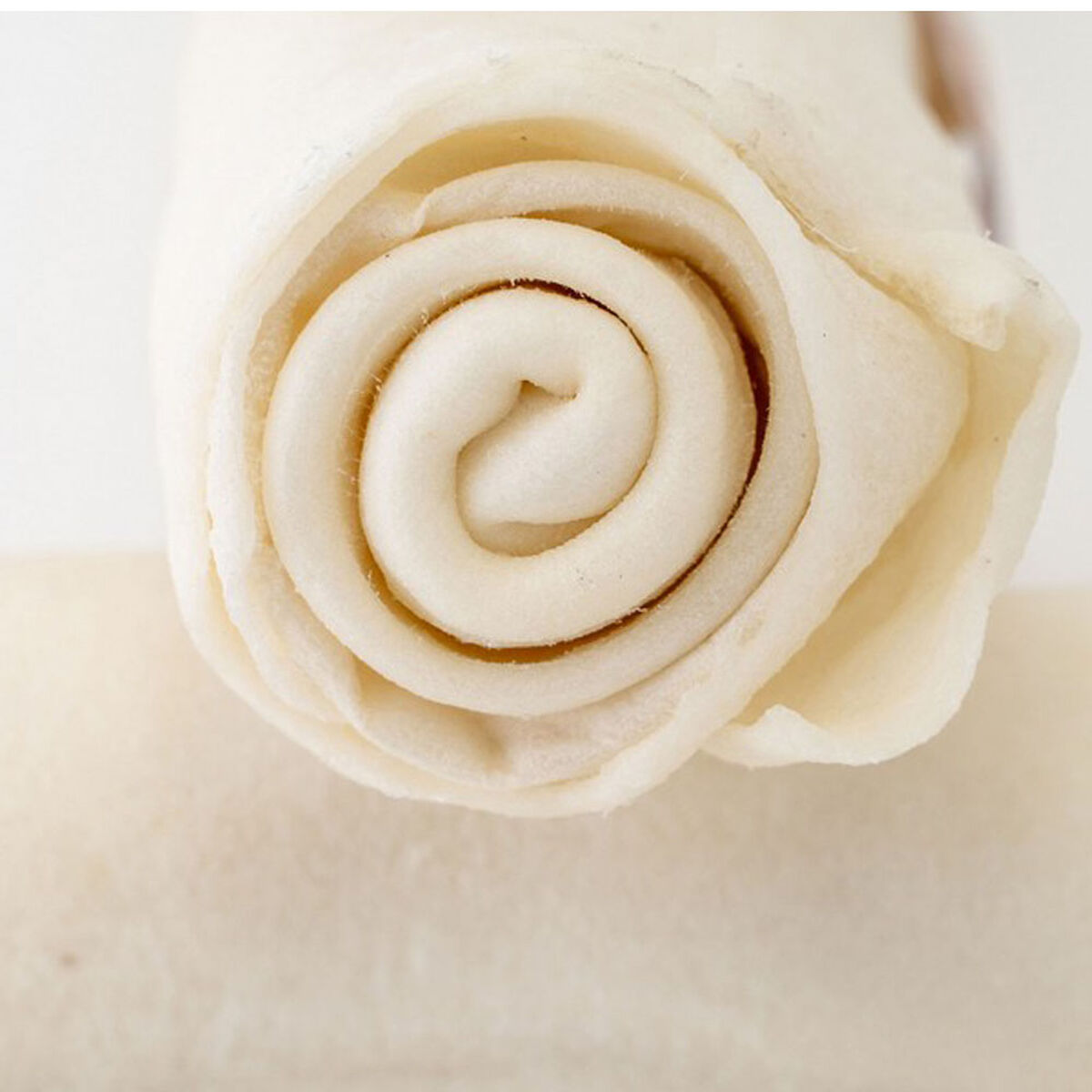 Gustare pentru câini Gloria Rawhide Vițel Mestecabil Rulă 30 Unități