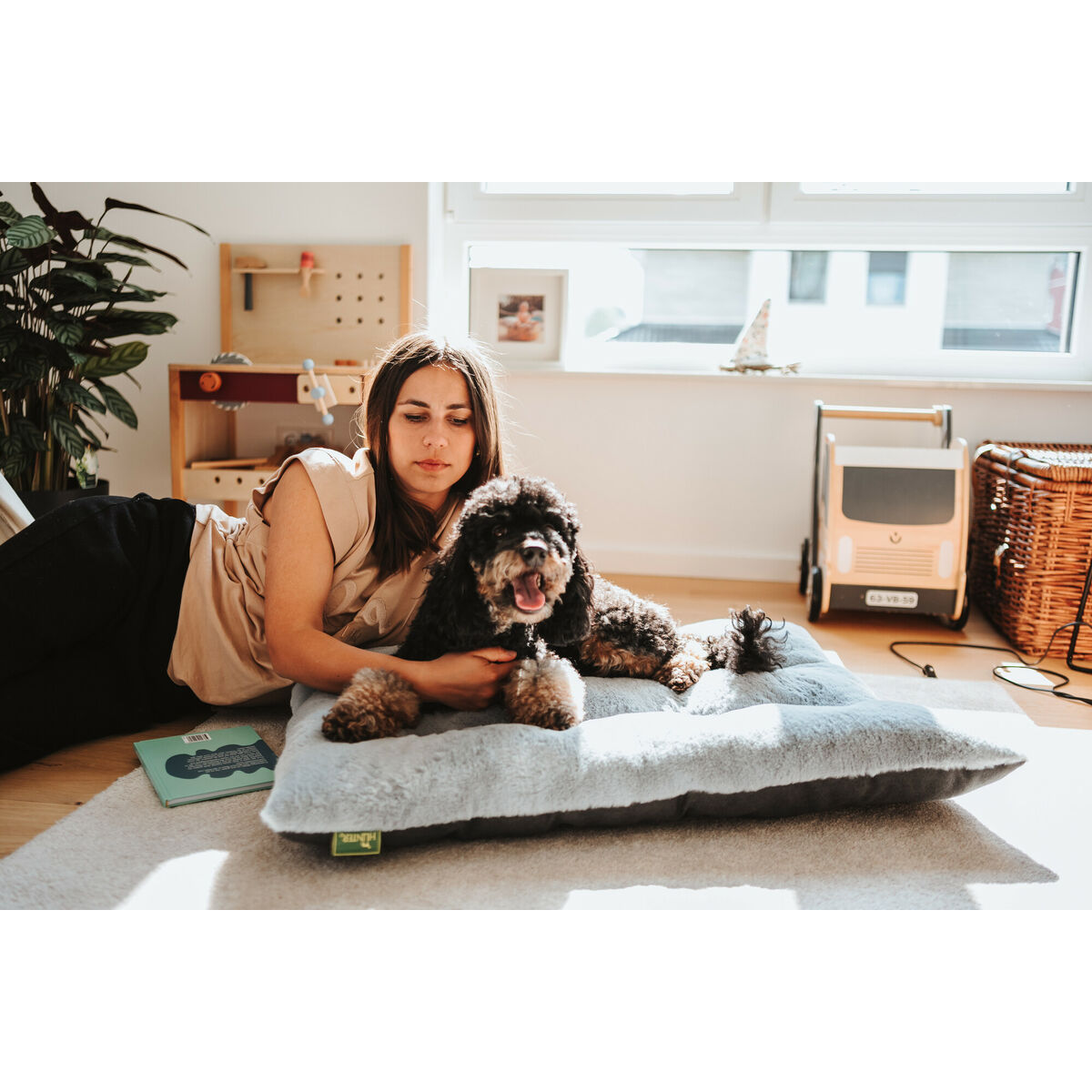 Pat pentru câine Hunter Rockford Gri 100 x 70 cm