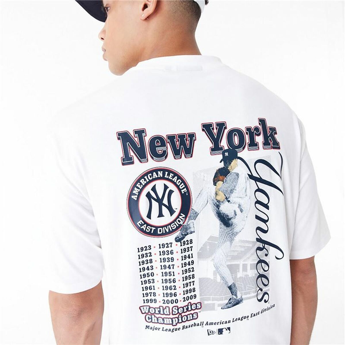 Tricou cu Mânecă Scurtă Bărbați New Era MLB PLAYER GRPHC OS TEE NEYYAN 60435538 Alb (L)