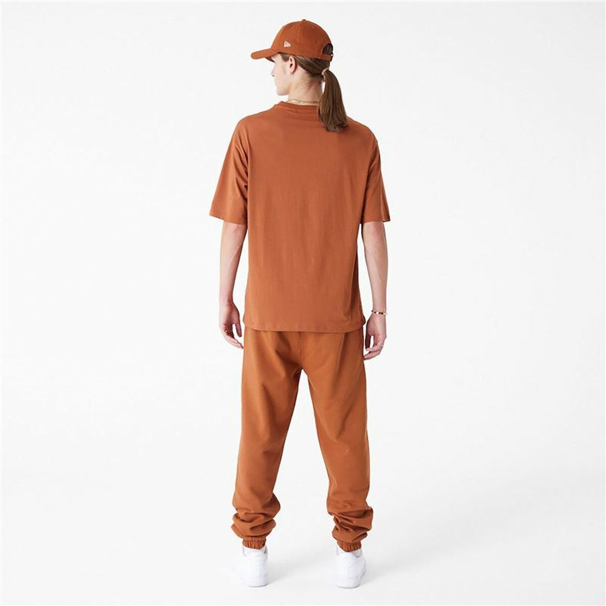 Tricou Sport cu Mânecă Scurtă New Era LEAGUE ESSNTLS LC OS TEE NEYYAN 60435552 Maro (M)