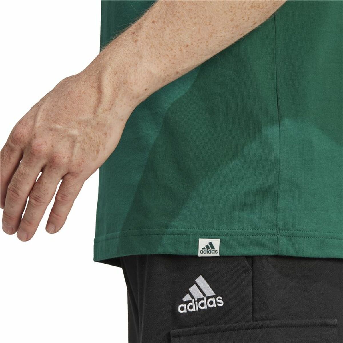 Tricou cu Mânecă Scurtă Bărbați Adidas Growth Bos XS