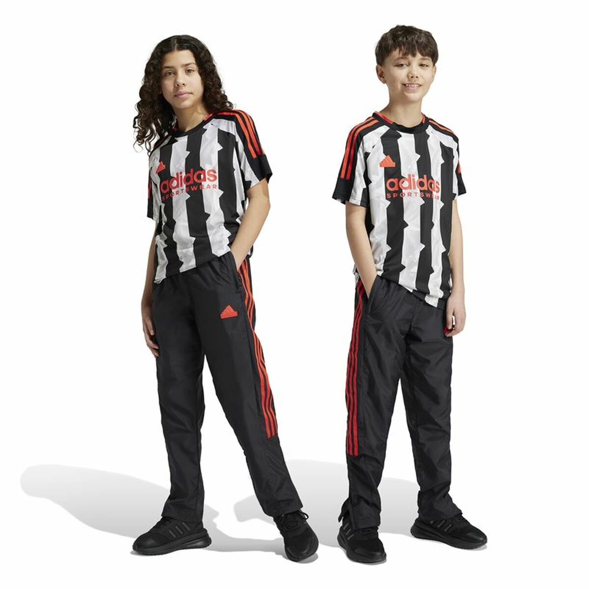 Pantaloni lungi de sport Adidas Tiro Woven Negru Unisex