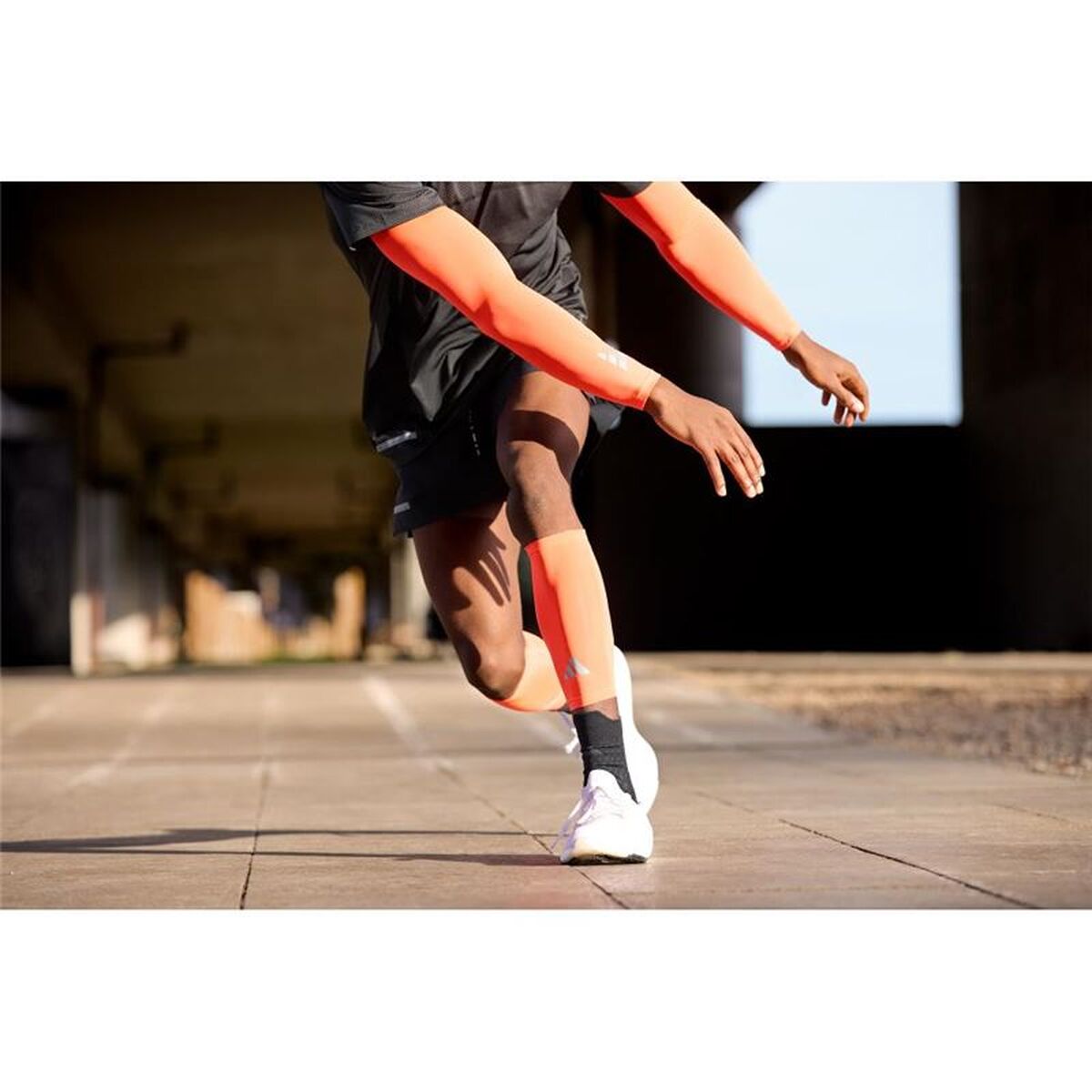 Manșete sport de compresie pentru gambe Adidas ADSL-13013RD