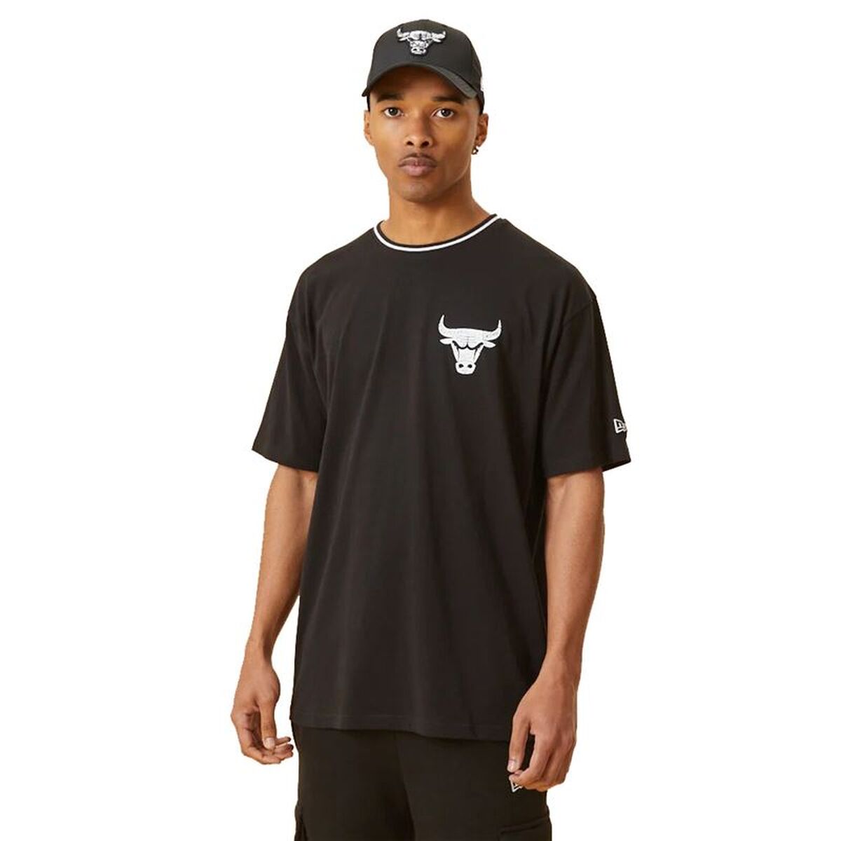 Tricou de baschet New Era Chicago Bulls Graphic M Negru