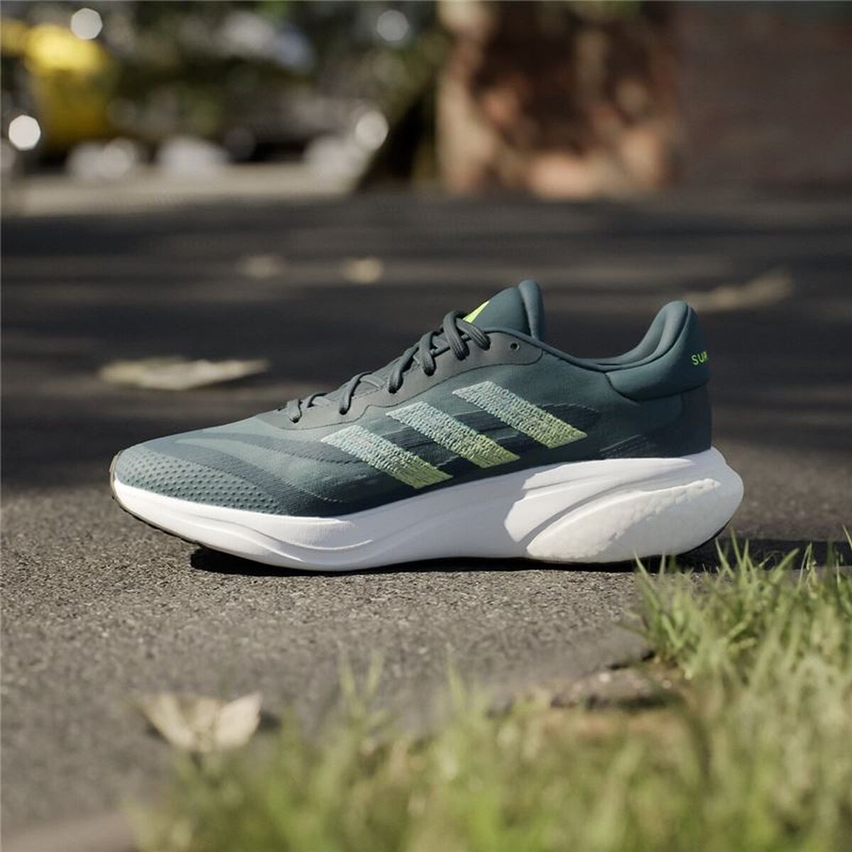Încălțăminte de Running pentru Adulți Adidas IE4356 Gri închis