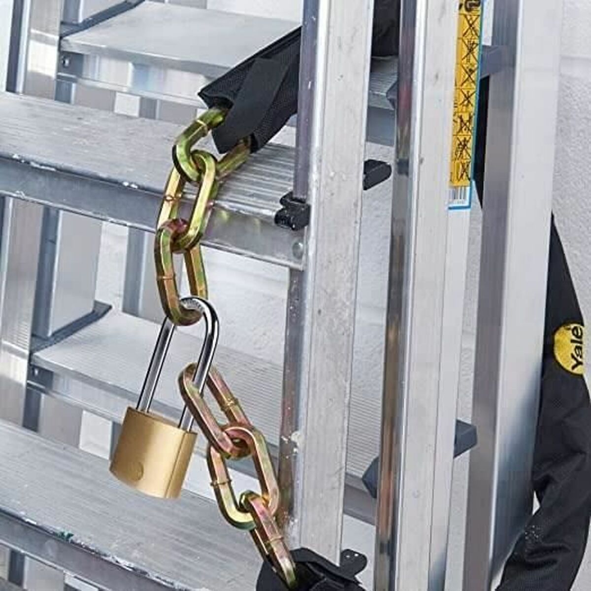 Lacăt cu cheie Yale Auriu*