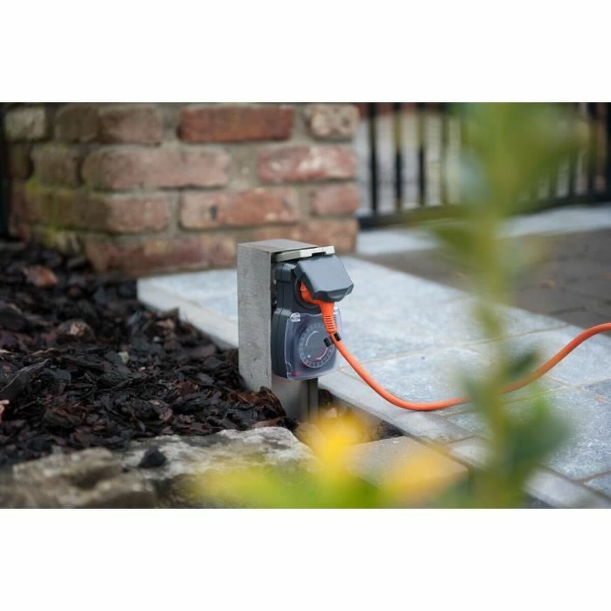 Temporizator Chacon 53008 Cu Capac Analogic Simplu de utilizat, ușor și manevrabil Rezistent la Umezeală 3600 W 230 V 16 A