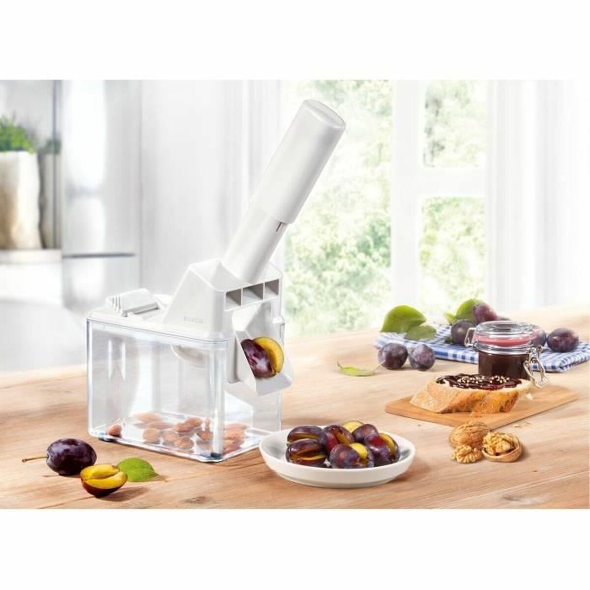 Aparat de scos sâmburii Leifheit 37300