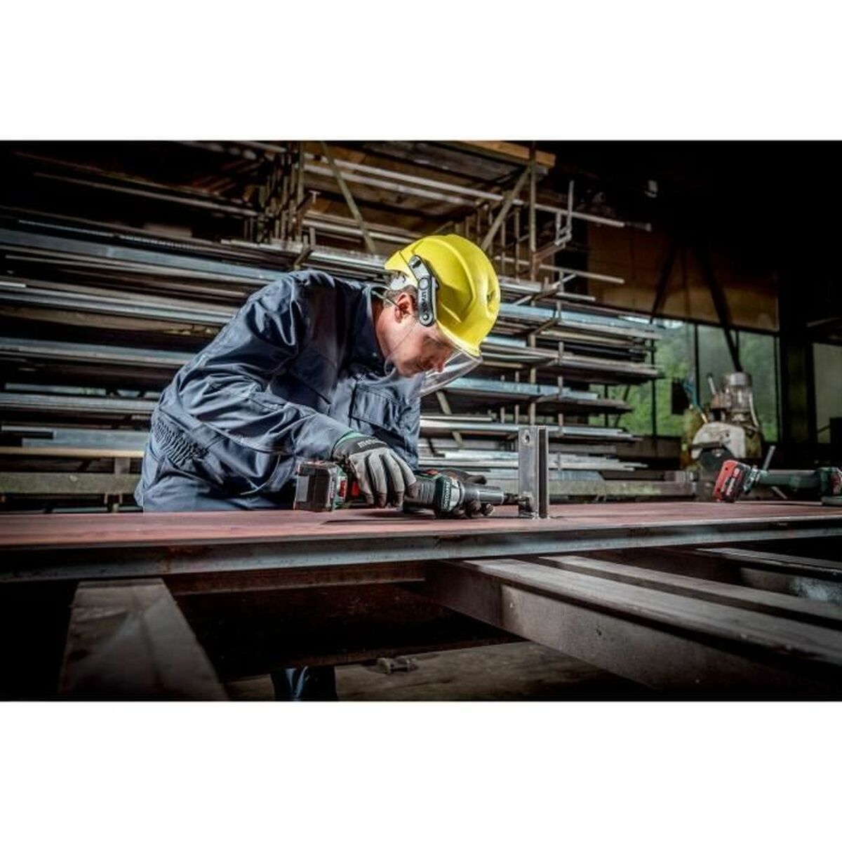 Polizor unghiular Metabo GVB 18 LTX BL 11-28