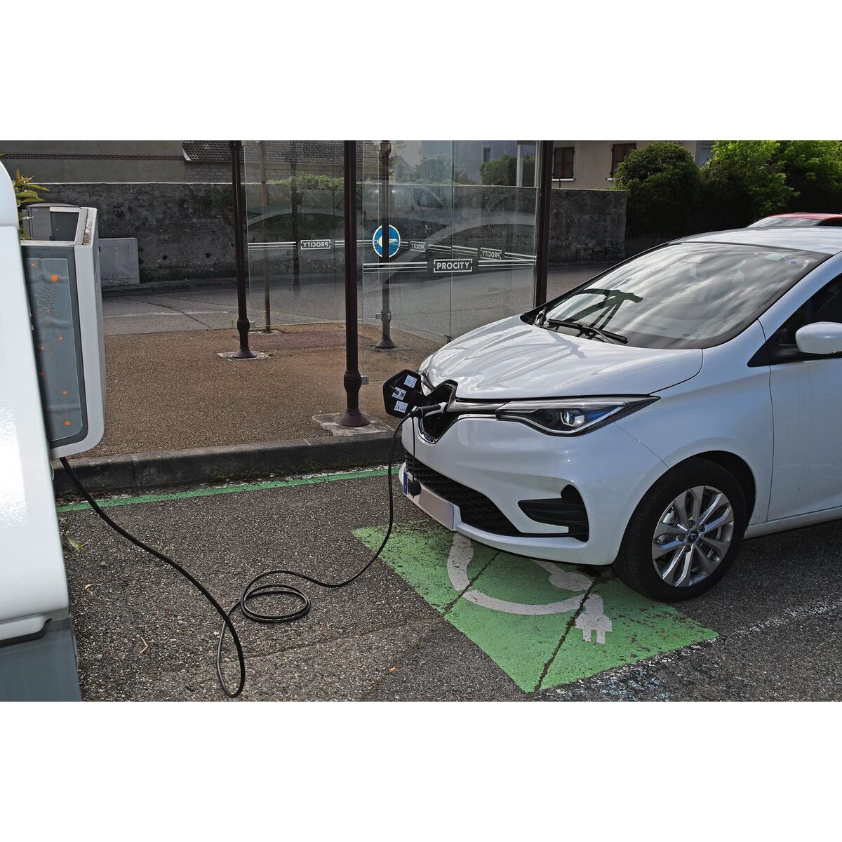 Încărcător de baterie AEG 16 A